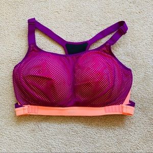 Women’s Victoria Secret 36D sports bra